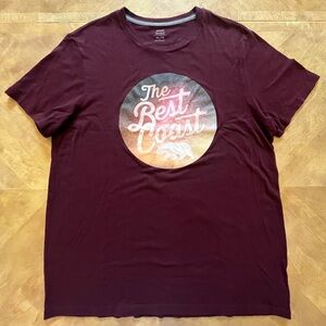Old Navy “The Best Coast” Graphic Tee – XL